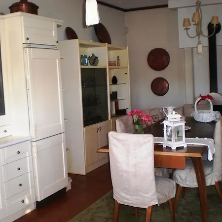 Flores Villa